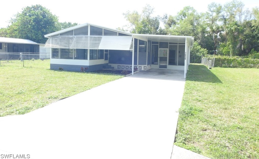 7656 Peyraud Dr, Fort Myers, FL 33917-2472