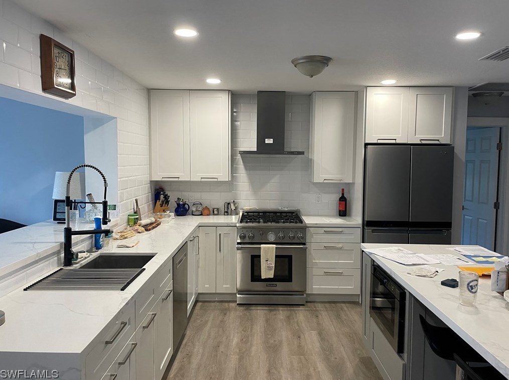 496 Keenan Ave, Fort Myers, FL 33919-3120