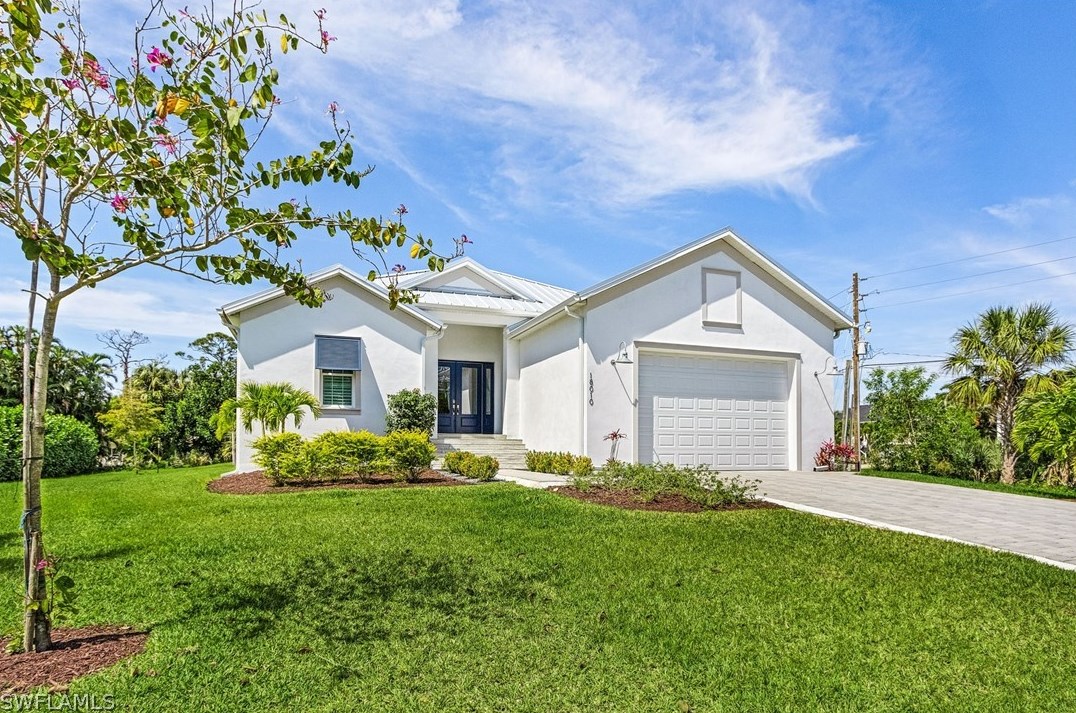 18010 Parkridge Cir, Fort Myers, FL 33908-4668