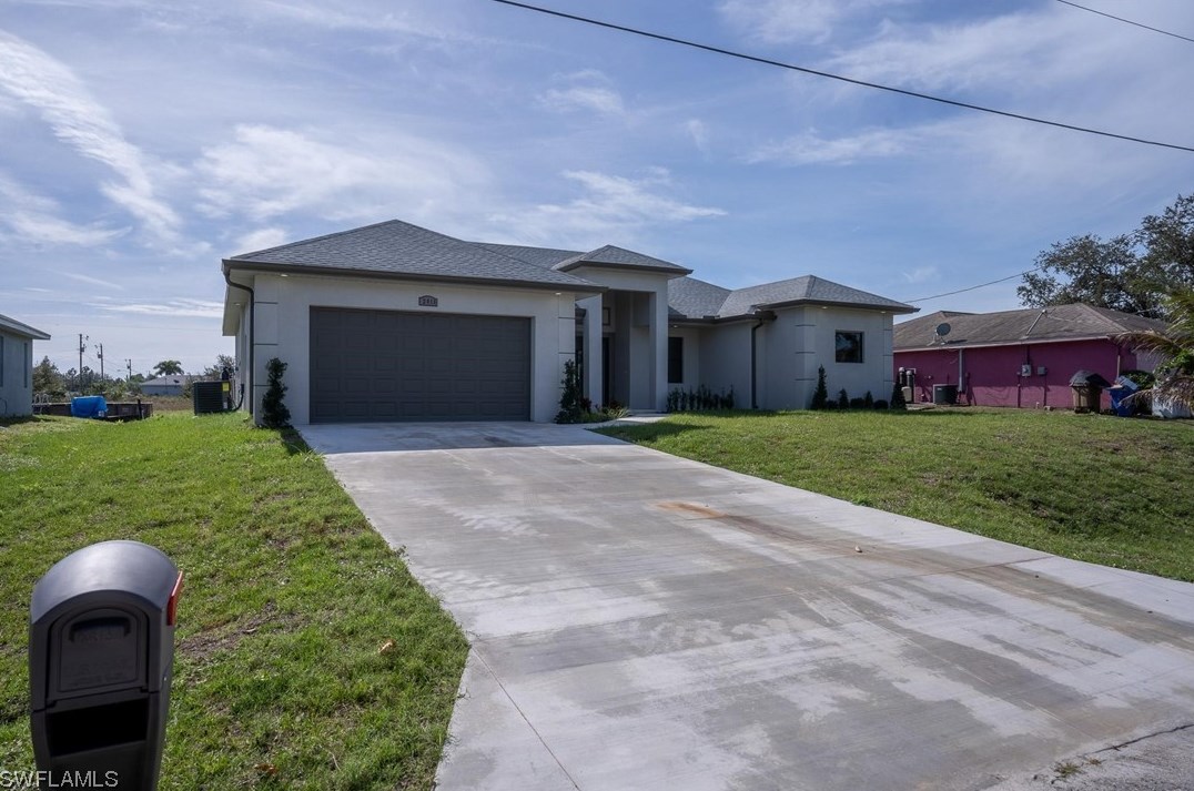 2813 45 St, Lehigh Acres FL 33976-4709 exterior