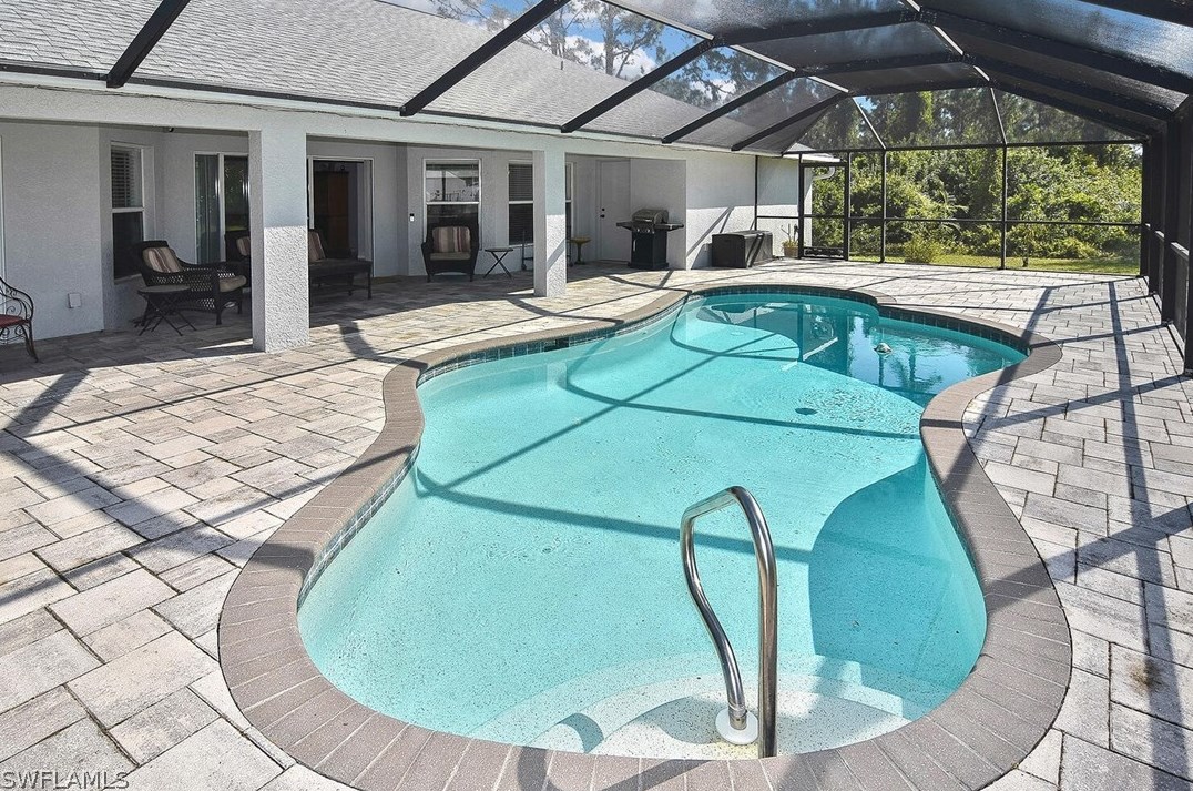 1246 Count St, Lehigh Acres, FL 33974-5765
