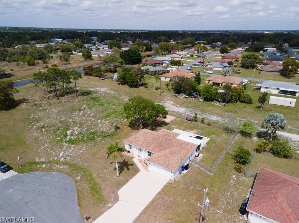 205 Reaville Ct, Fort Myers FL  33913-7507 exterior