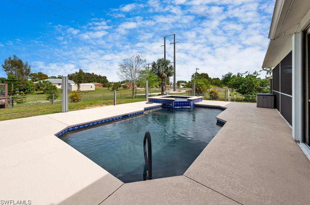 205 Reaville Ct, Fort Myers FL  33913-7507 exterior