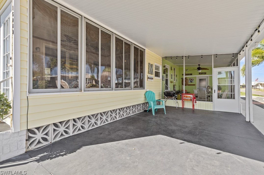 16049 Hibiscus Way, Fort Myers, FL 33903-1420