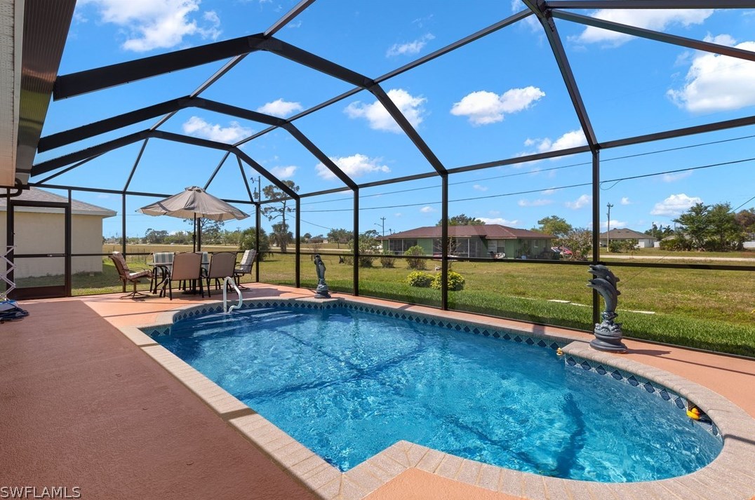 1312 7th Ct, Cape Coral, FL 33991-2716