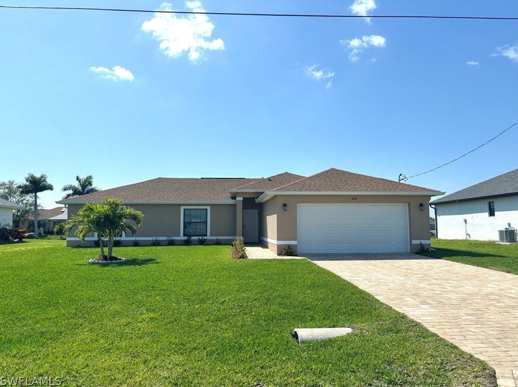 1004 Ne 11th Ave, Cape Coral, FL 33909