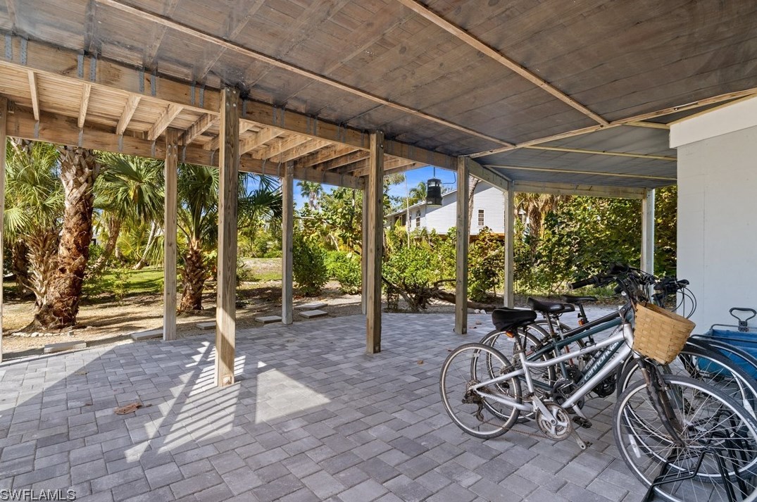 753 Nerita St, Sanibel FL  33957-6814 exterior