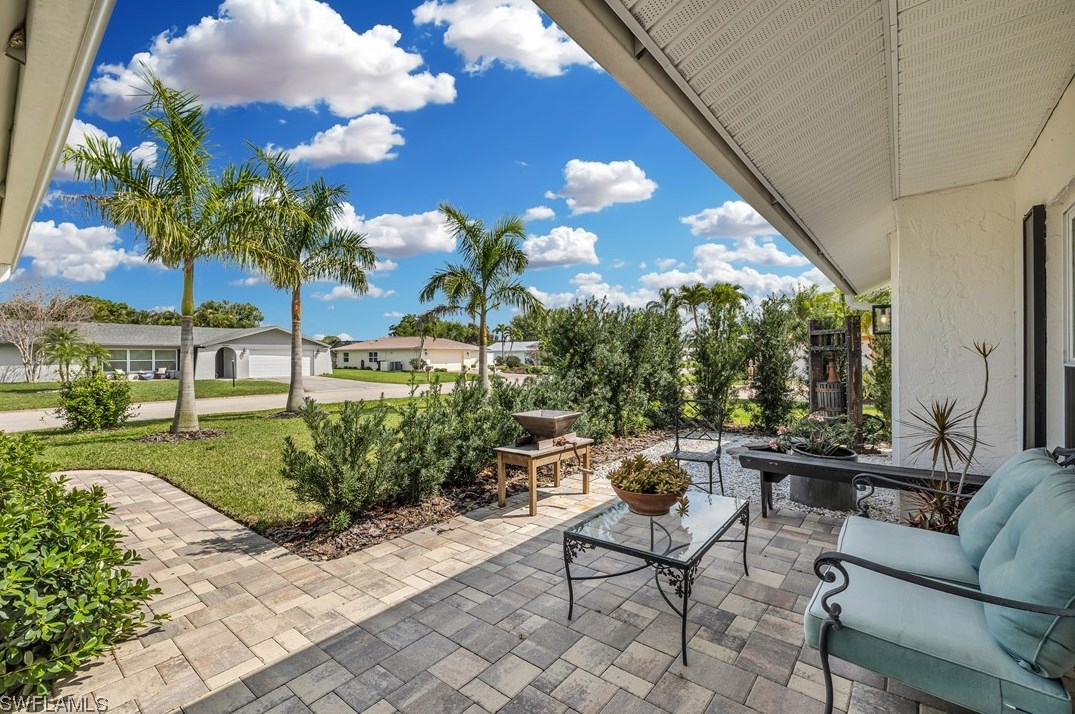 5541 Amoroso Dr, Fort Myers, FL 33919-3401