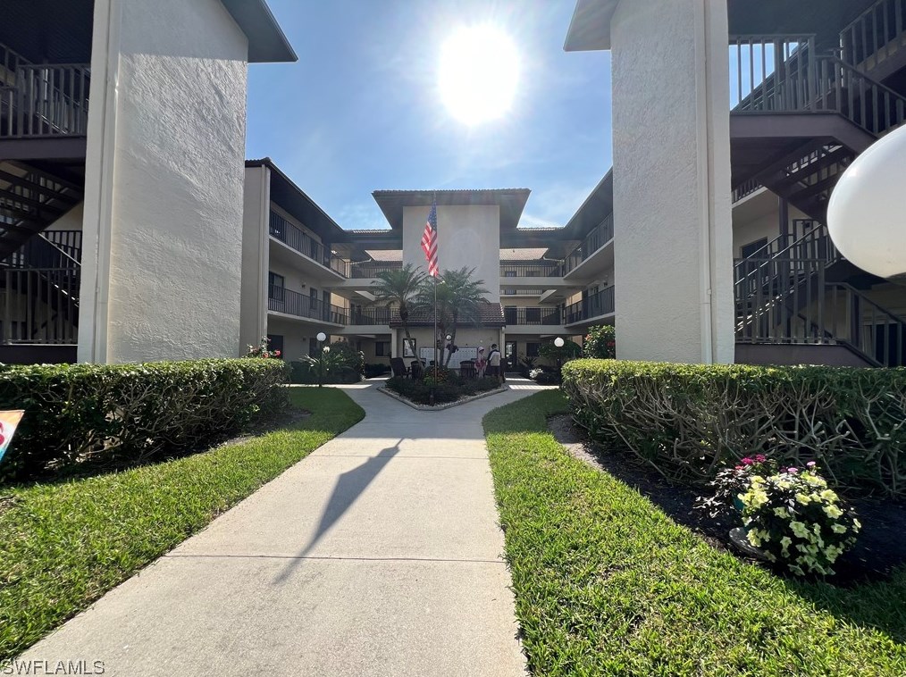 11460 Caravel Cir, Fort Myers, FL 33908-1209