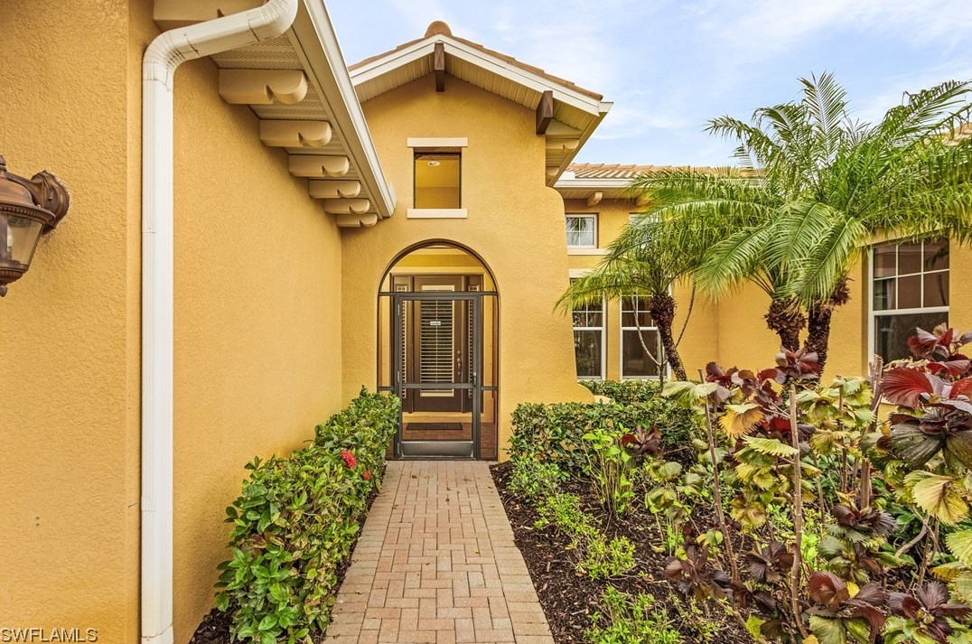 10531 Azzurra Dr, Fort Myers, FL 33913-7191
