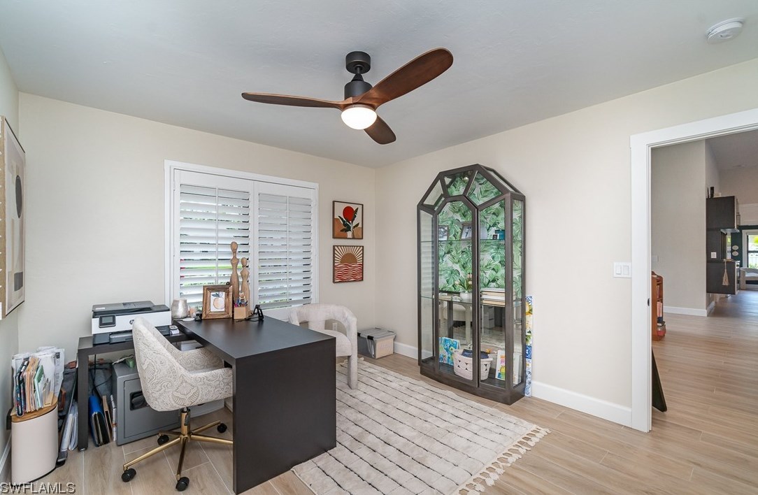 15933 Gleneagle Ct, Fort Myers FL  33908-2460 exterior