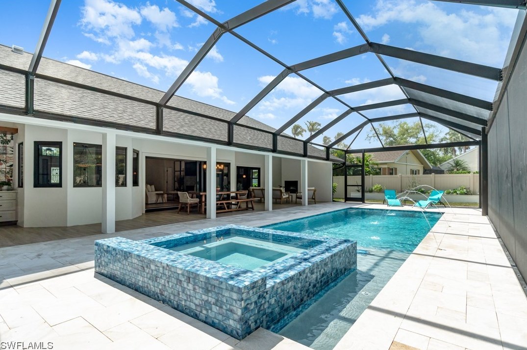 15933 Gleneagle Ct, Fort Myers FL  33908-2460 exterior