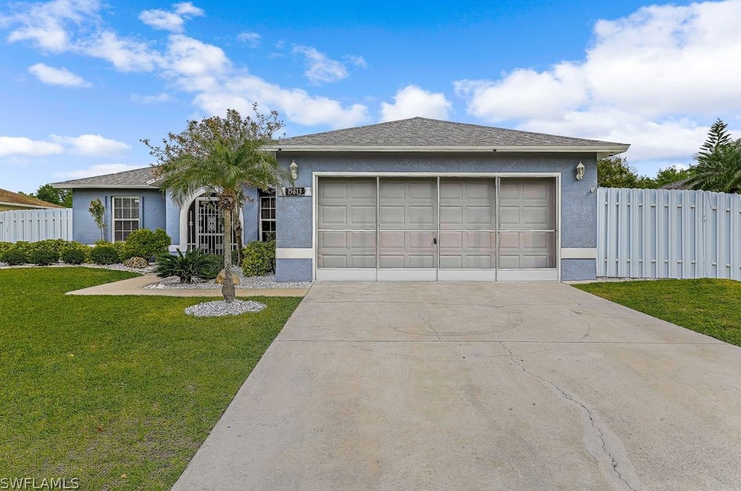15613 Sunny Crest Ln, Fort Myers, FL 33905-2446