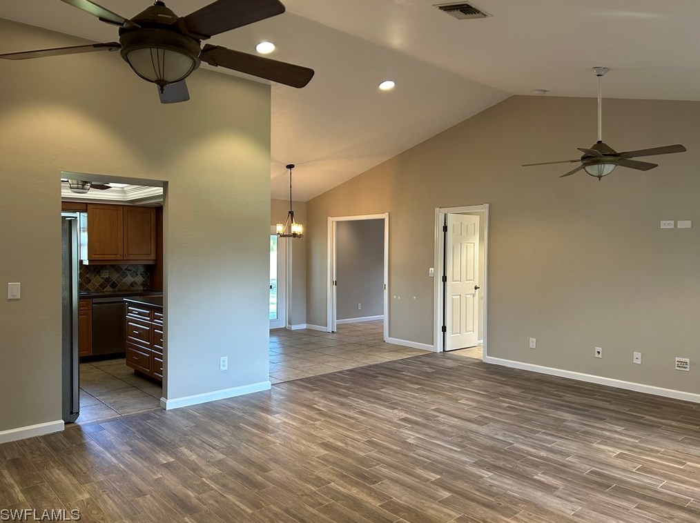 717 Se 10th Ave, Cape Coral, FL 33990