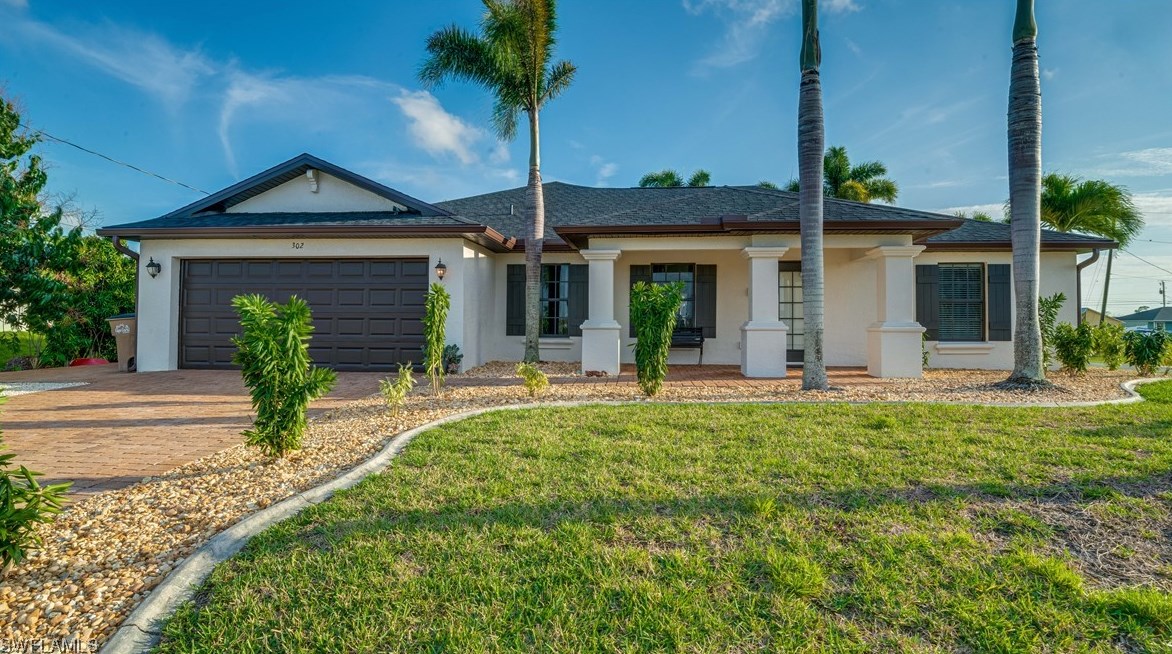 302 17th St, Cape Coral, FL 33909-5200