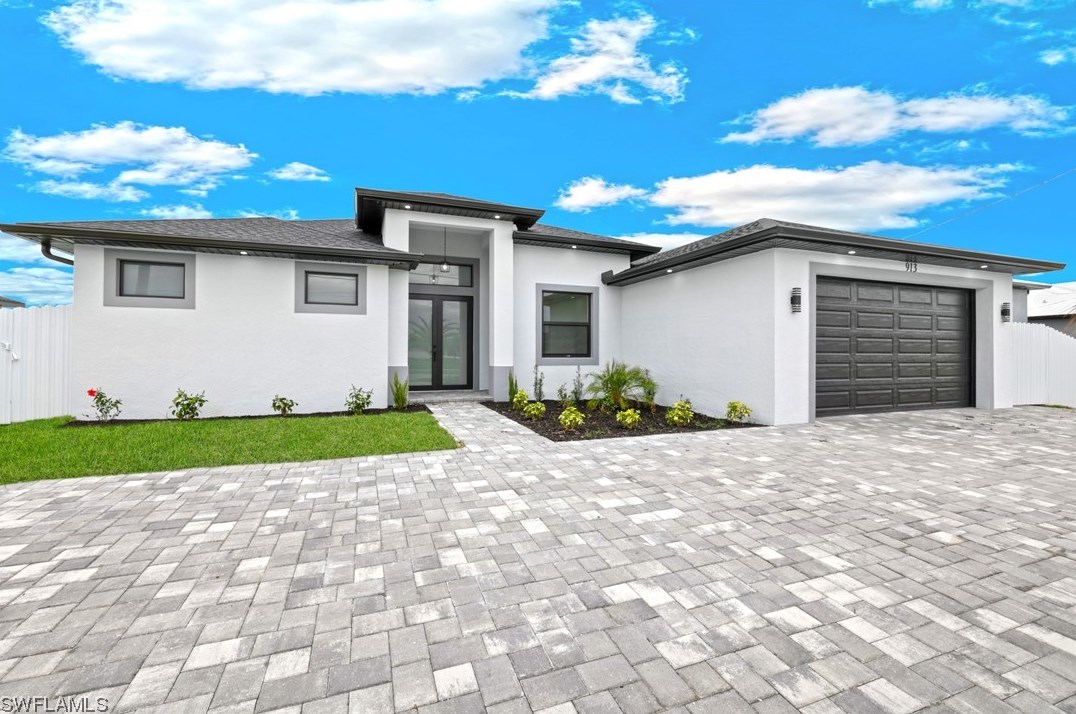 913 Embers Pkwy, Cape Coral, FL
