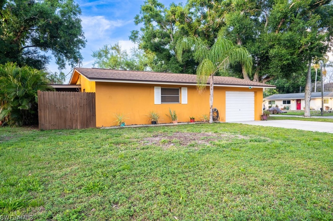 4639 Siesta Cir, Fort Myers, FL 33901