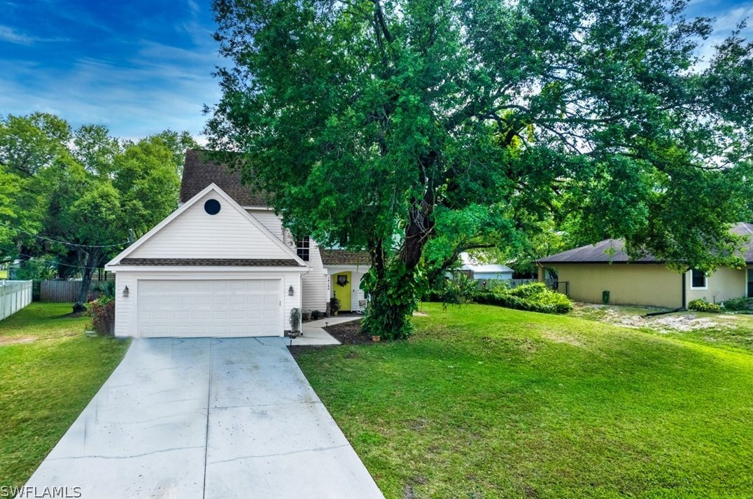 14140 Benedict St, Fort Myers, FL 33905-8638