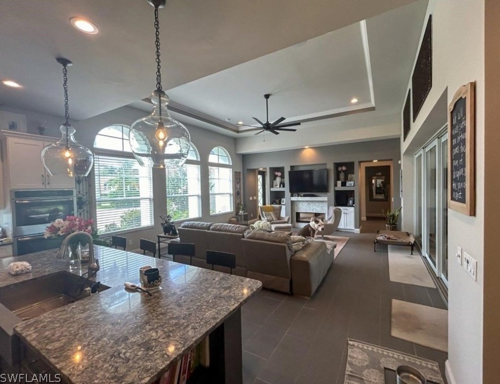 1257 Caloosa Dr, Fort Myers FL 33901-6714 exterior