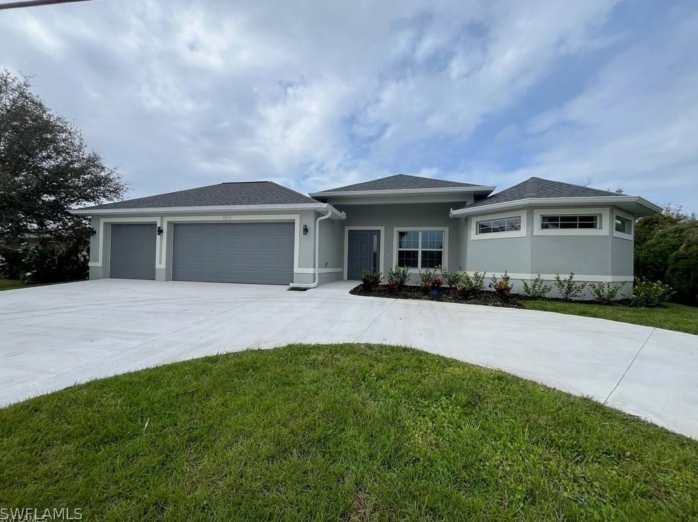 4012 Country Club Blvd, Cape Coral, FL 33904
