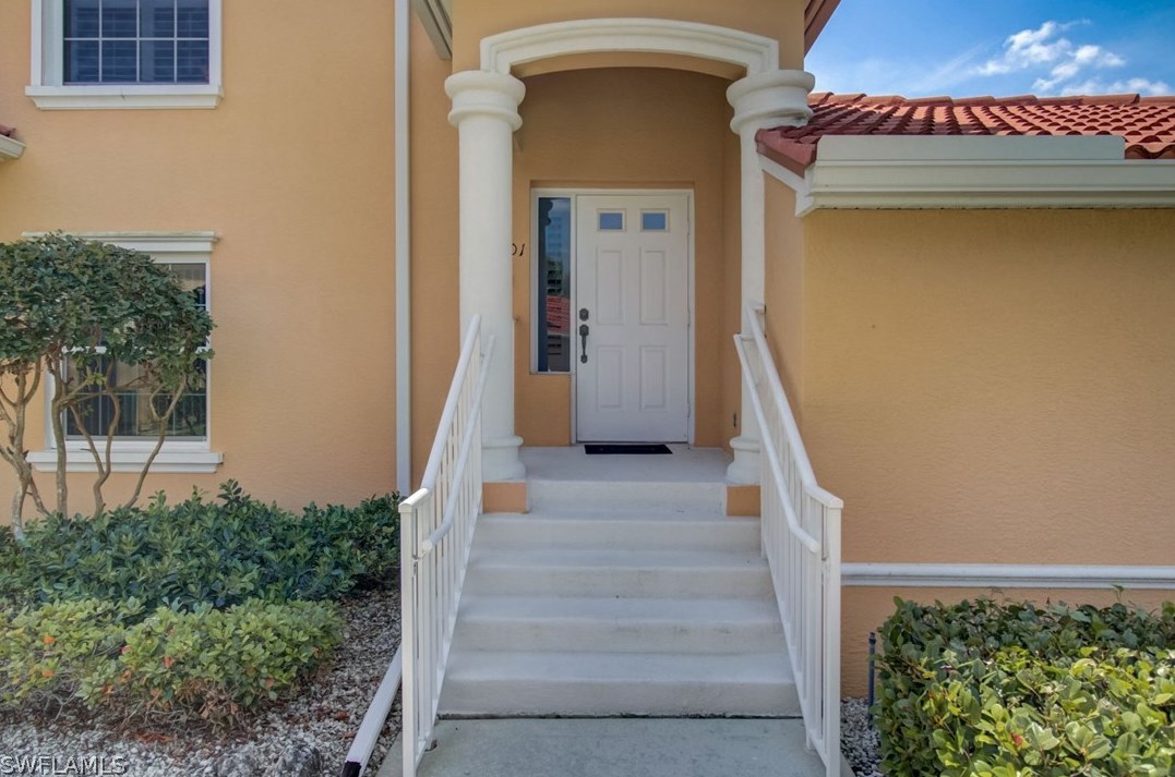 13811 Eagle Ridge Lakes Dr #201, Fort Myers, FL 33912