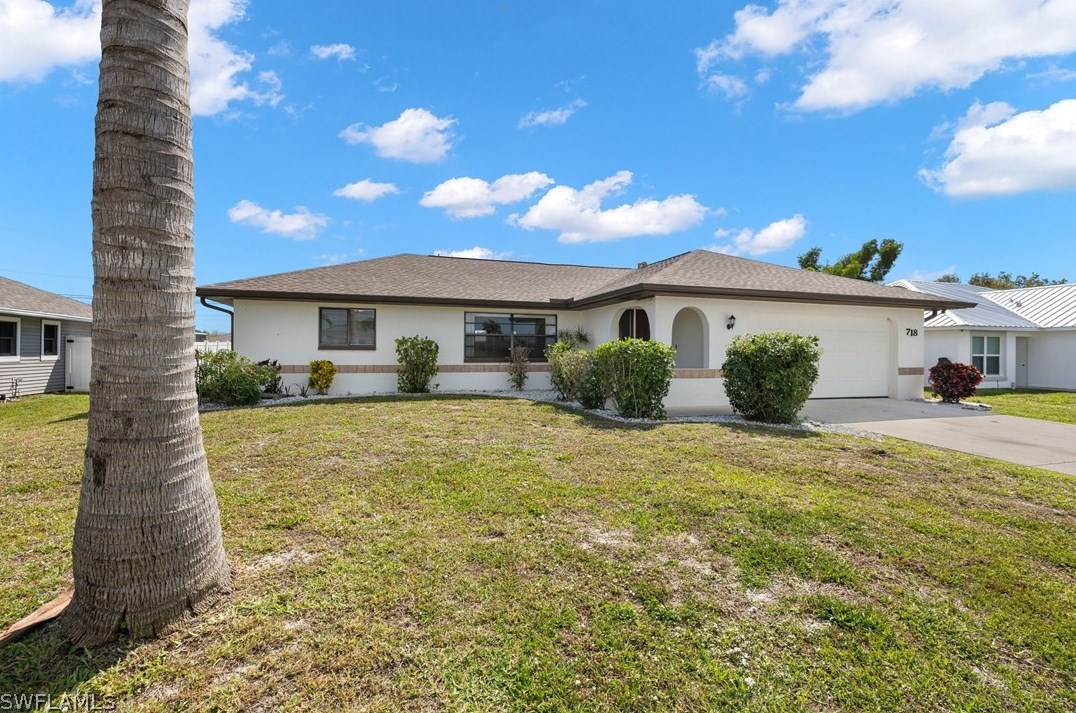 718 Sw 35th Ter, Cape Coral, FL 33904