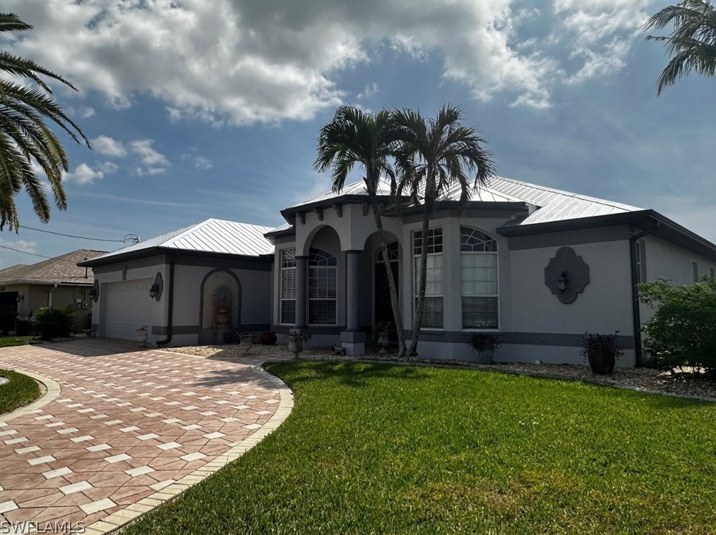 2914 38th Ter, Cape Coral, FL 33914-4800