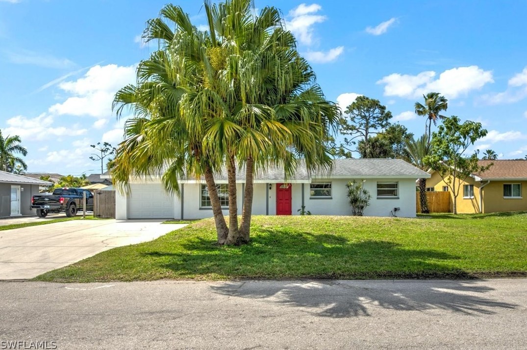 14832 Kimberly Ln, Fort Myers, FL 33908