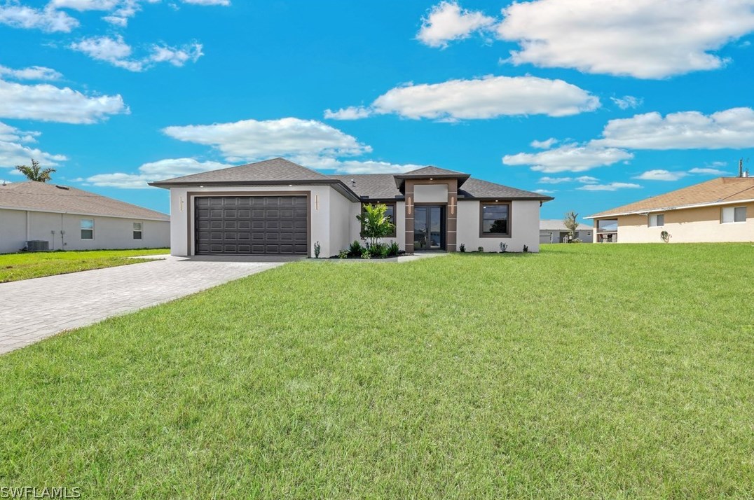 416 8th Ter, Cape Coral, FL 33909-1970