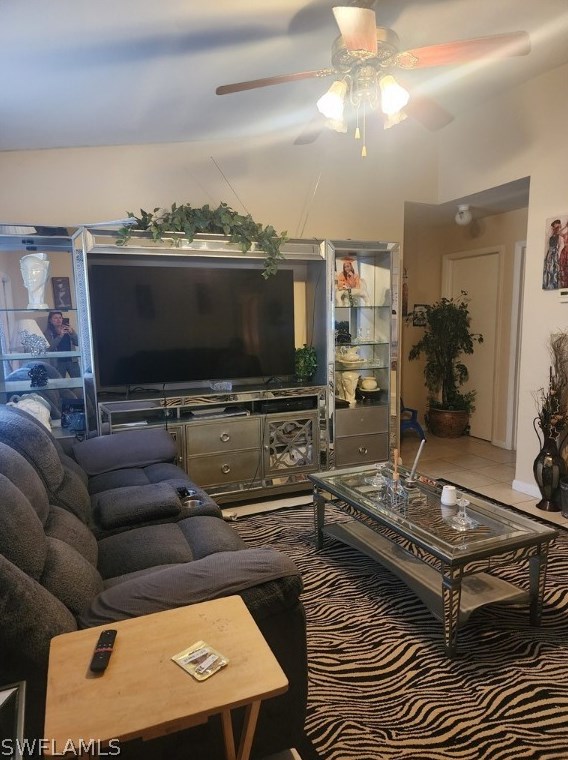 2826 Economy St, Fort Myers, FL 33916