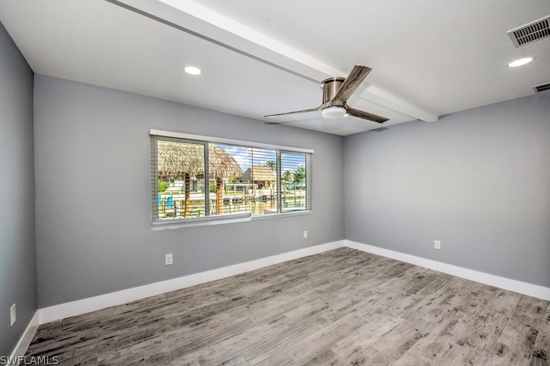 127 Albatross St, Fort Myers Beach FL  33931-4501 exterior