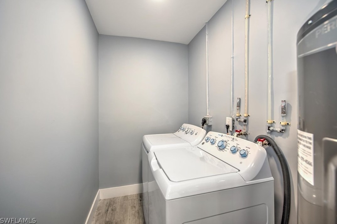 127 Albatross St, Fort Myers Beach FL  33931-4501 exterior