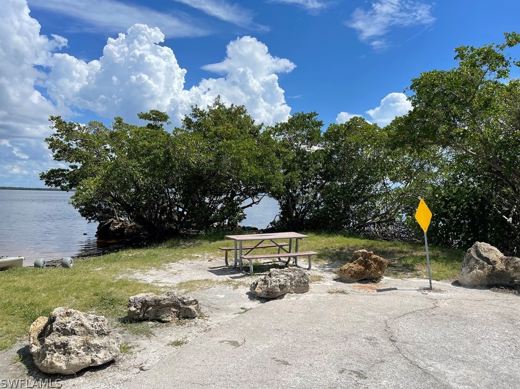 3505 Mango St, Saint James City FL  33956-2551 exterior