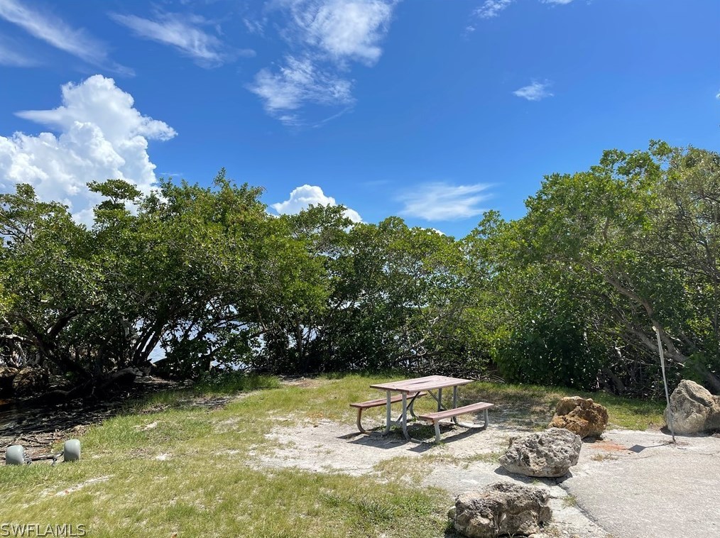 3505 Mango St, Saint James City FL  33956-2551 exterior