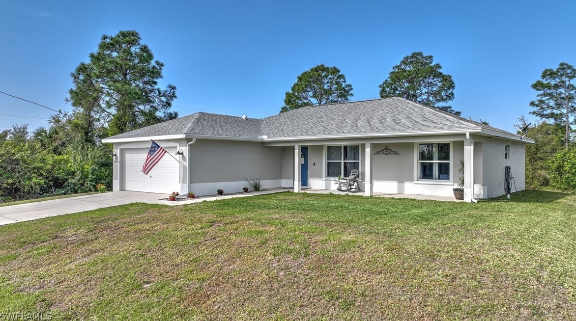 844 Santa Lucia Ave S, Lehigh Acres, FL 33974