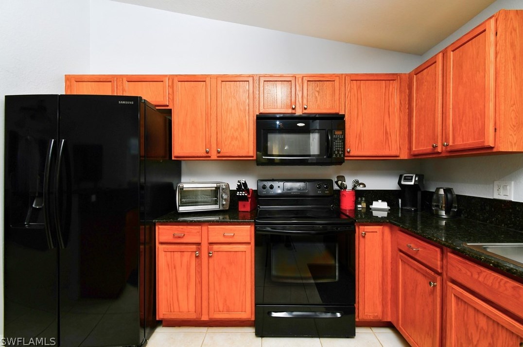 844 Santa Lucia Ave, Lehigh Acres FL  33974-4577 exterior