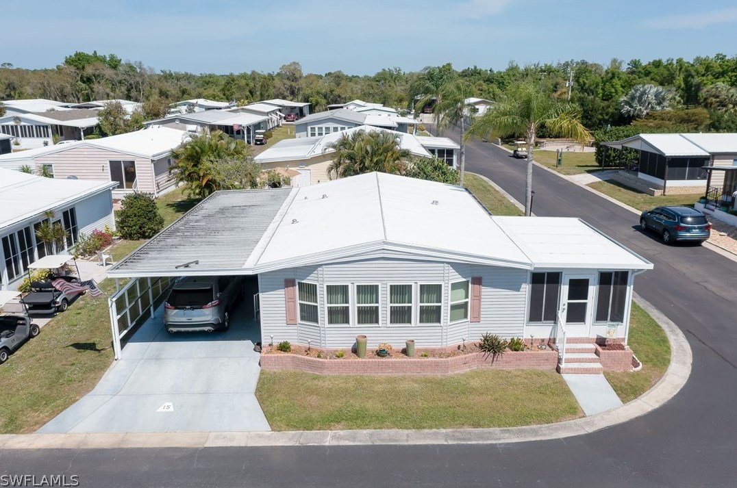 15 Ilex St, Alva, FL 33920-5582