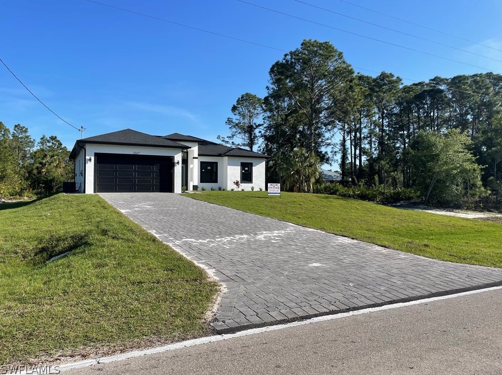 1710 Hibiscus Ave, Lehigh Acres, FL 33972-6932