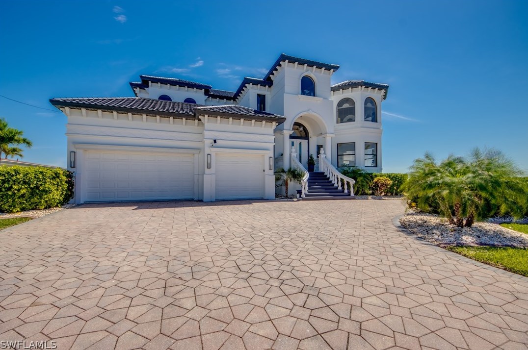 5973 1st Ct, Cape Coral, FL 33914-7153