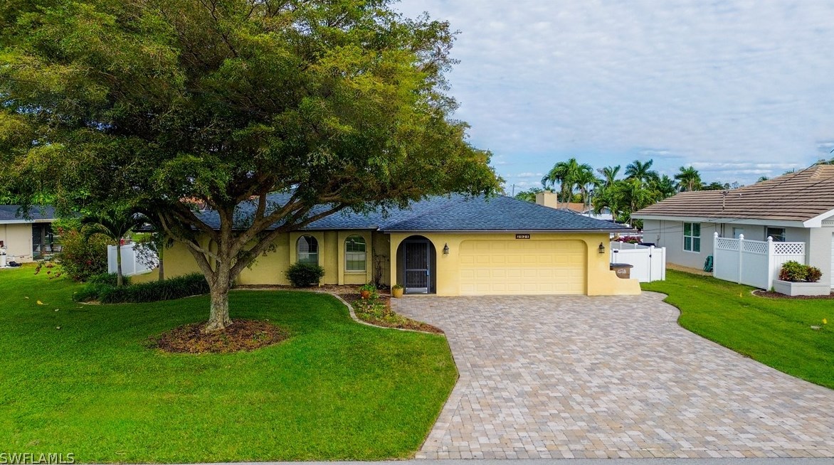 2921 19th Pl, Cape Coral, FL 33904-4072