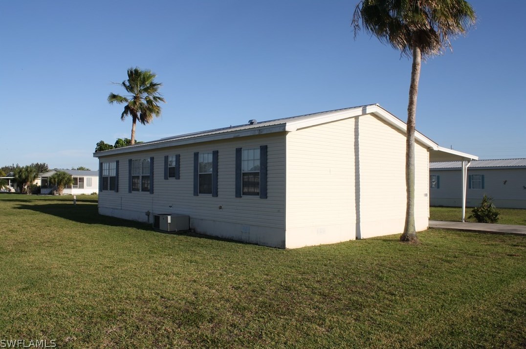 920 Yacht Club Way Nw, Moore Haven, FL 33471