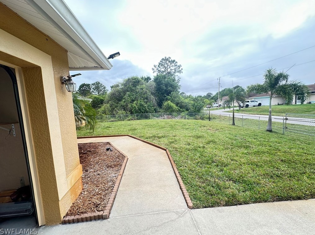 737 Nina Ave S, Lehigh Acres, FL 33974
