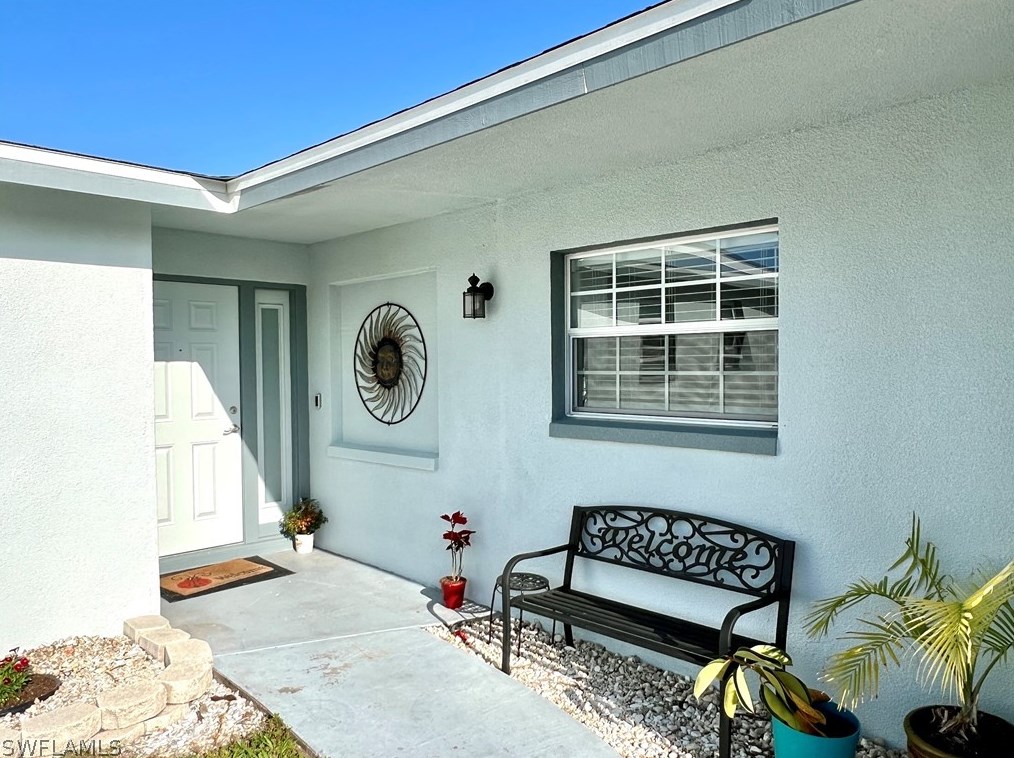 2225 Woodland Blvd, Fort Myers, FL 33907-5936