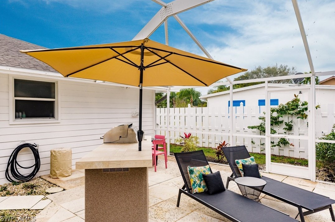 1109 Alhambra Cir, Naples FL 34103-3291 exterior