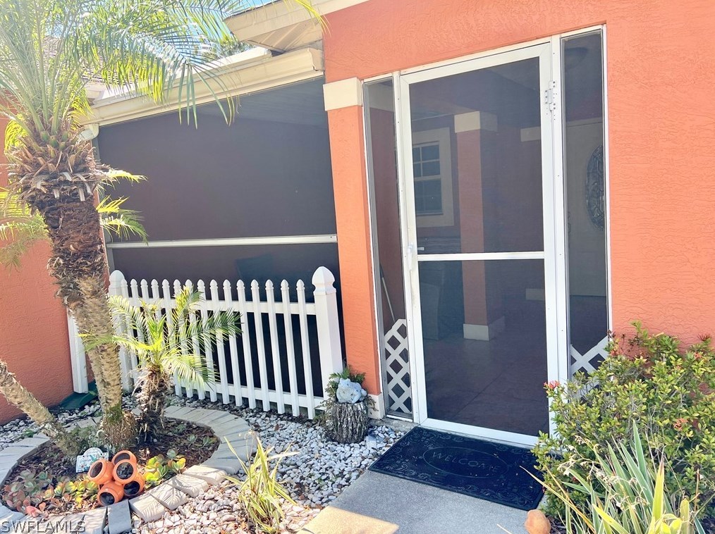 572 Bell Blvd S, Lehigh Acres, FL 33974
