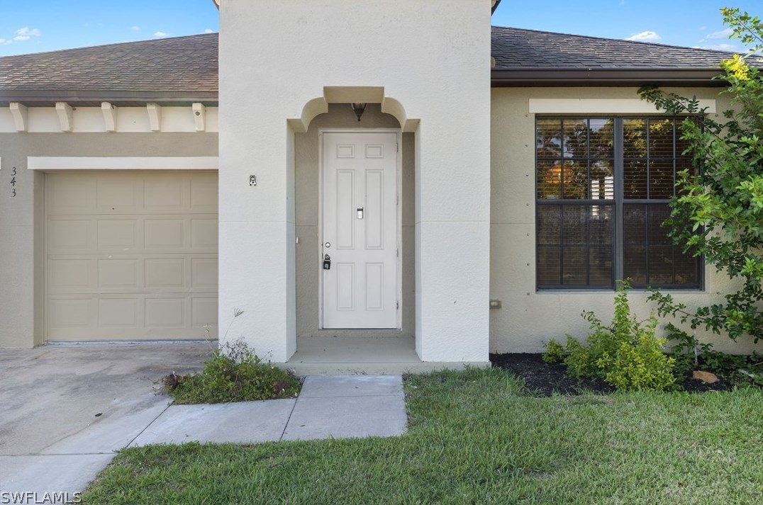 343 Pembroke St, Lehigh Acres, FL 33974