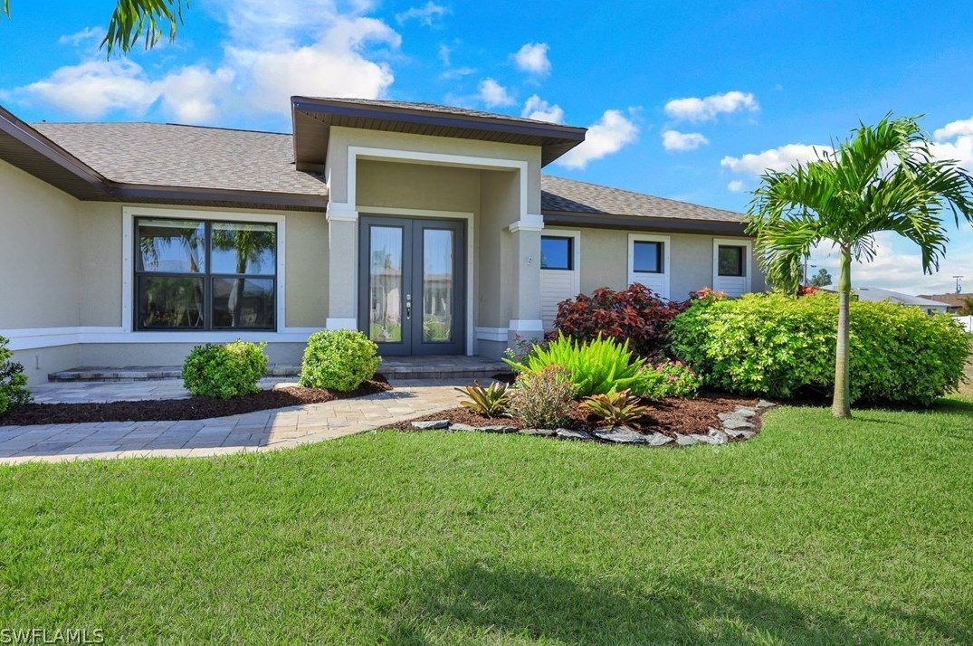 1836 39th St, Cape Coral, FL 33914-5519