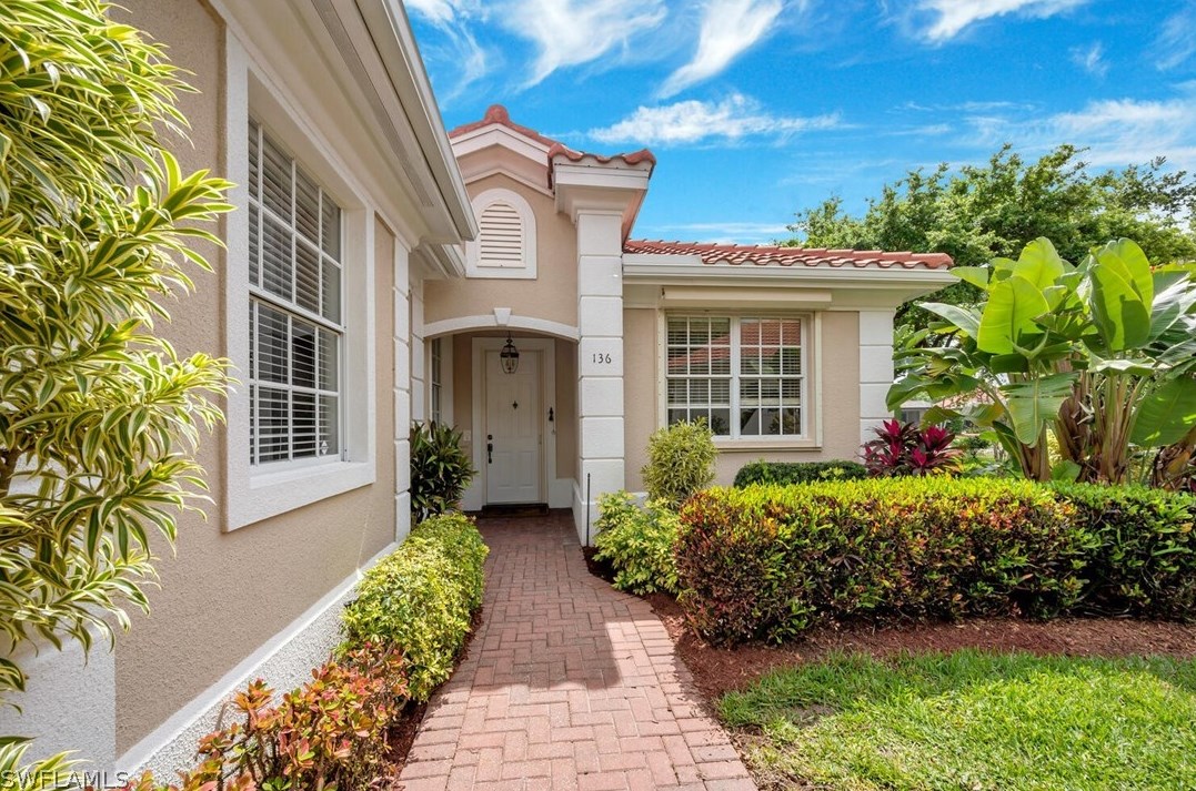 136 April Sound Dr, Naples, FL 34119-1353