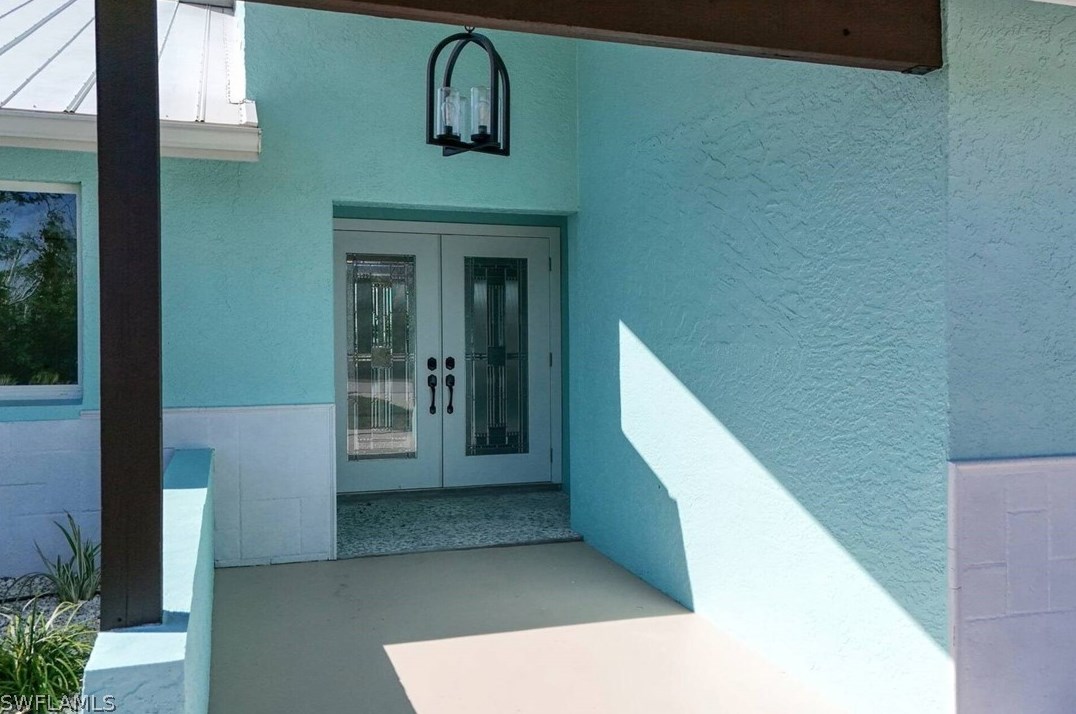 3941 Galt Island Ave, Saint James City, FL 33956-2334