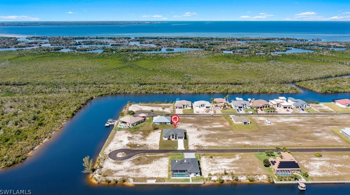 2830 46th Pl, Cape Coral, FL 33993-8022